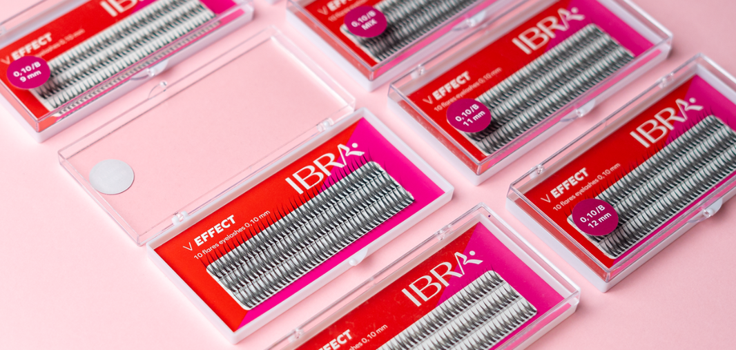 Kępki Rzęs V Effect w Skręcie B – Naturalny Efekt, Który Pokochasz!