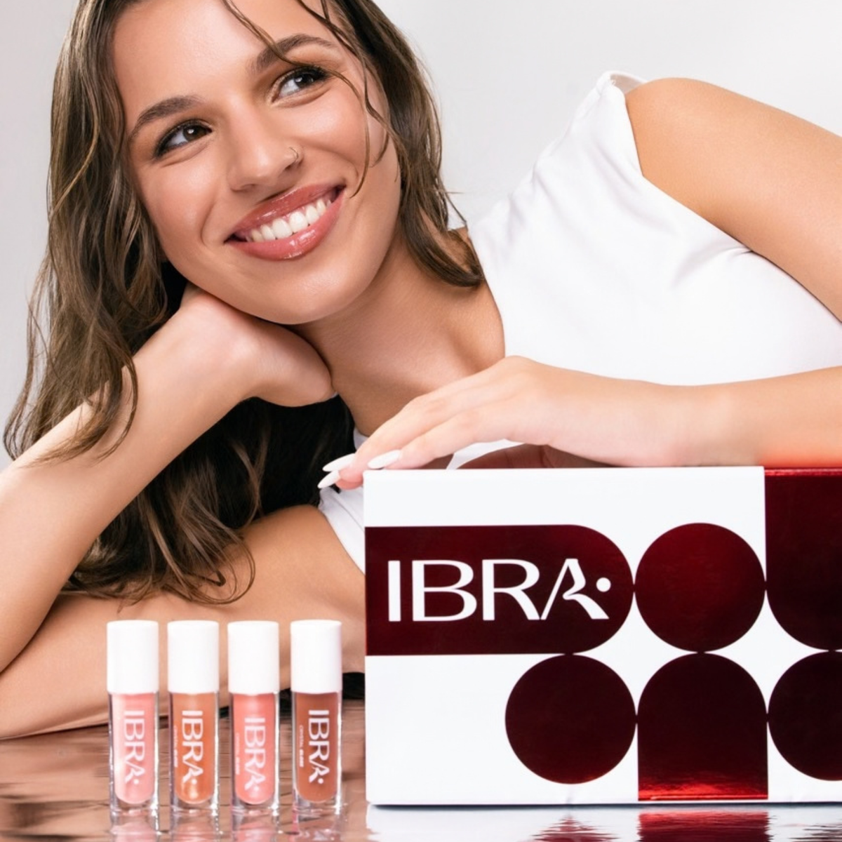 Zestaw odżywczych błyszczyków do ust Crystal Gloss IBRA Makeup